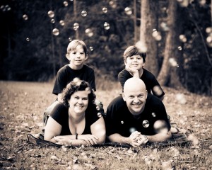 Jonns Family with bubbles